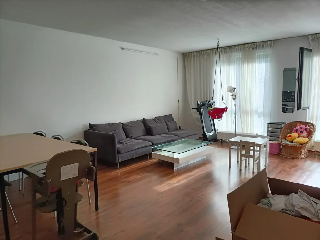 Séjour - Room Share in Bijlmer with Balcony