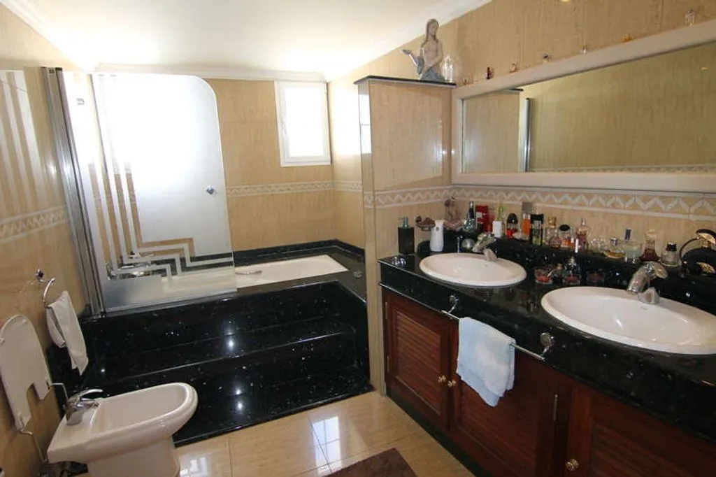 Vannitoad - Luxury Villa with Pool in Playa Blanca