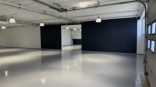 Garage - Warehouse with Office in Albertslund