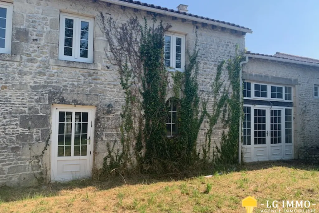 Välivaade - 11 Traditional Stone Houses in Charente Region
