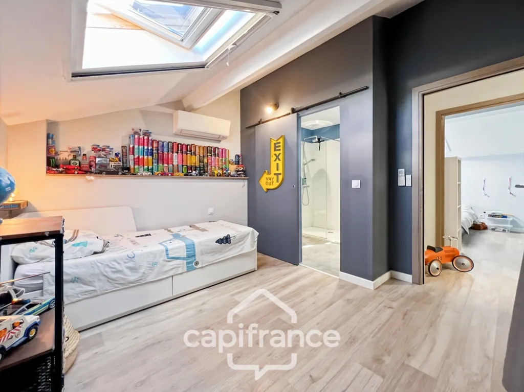 Magamistoad - Contemporary House with Pool in La Garde
