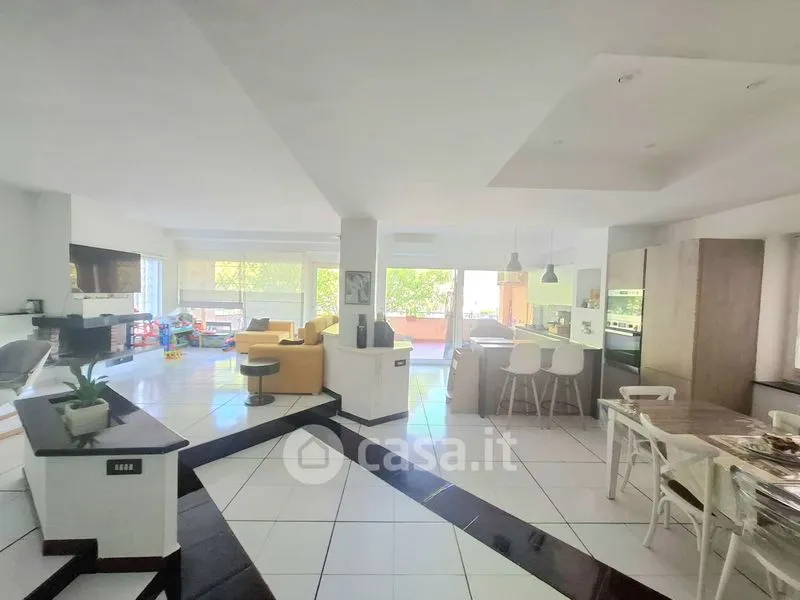 Salle à manger - Apartment with Terrace in Central Siano