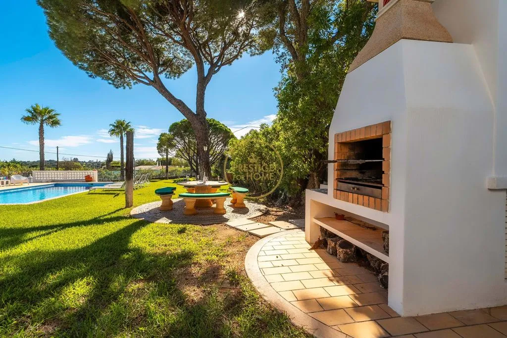 Bassein - Luxury Villa with Pool in Quarteira