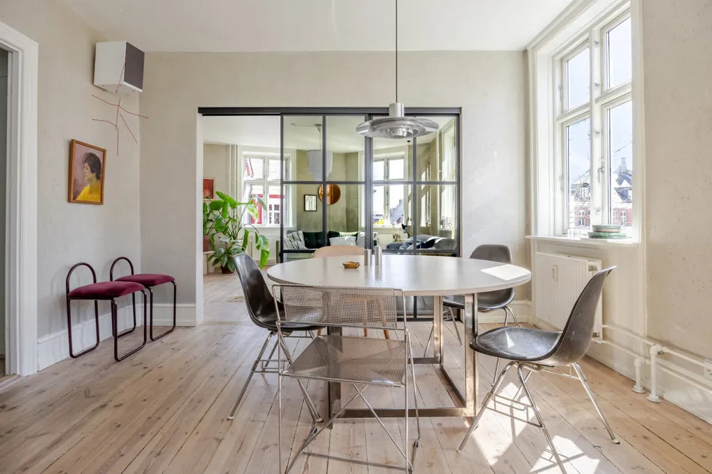 Söögituba - Duplex with Historic Charm in Copenhagen V