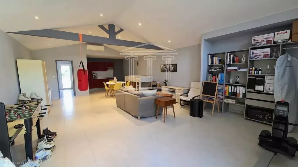 Séjour - Maison de Plain-Pied avec Piscine à Bédarrides