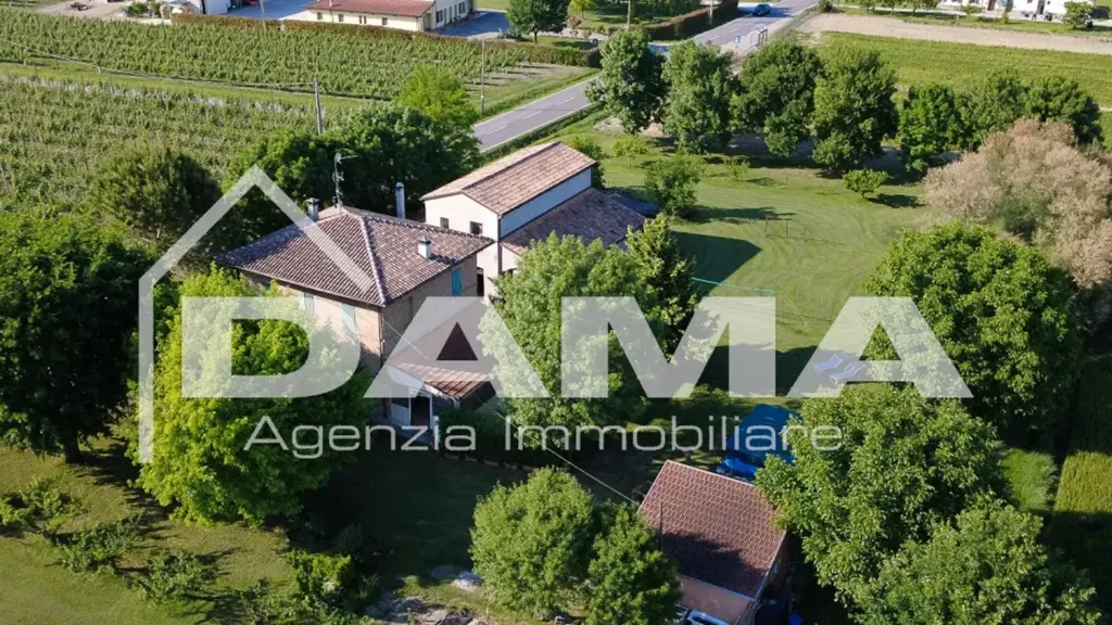 Õhuvaade - Rustic Cottage with Private Park in Forlì