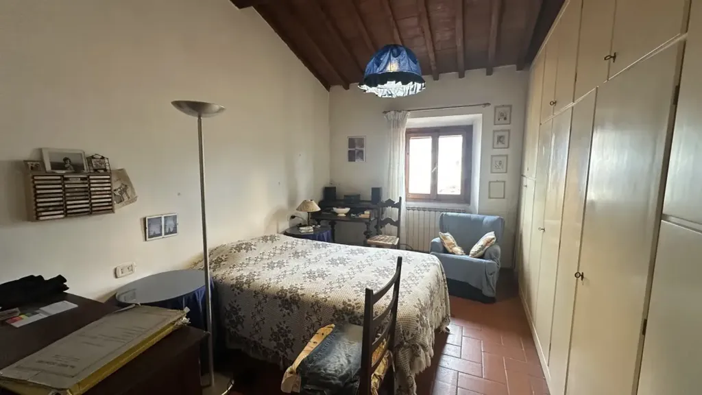 Chambres - 5-Room Apartment in Pontassieve Centre