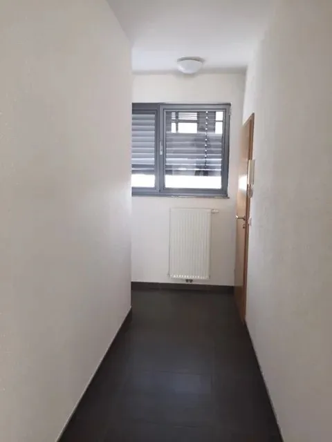 hallway_entrance