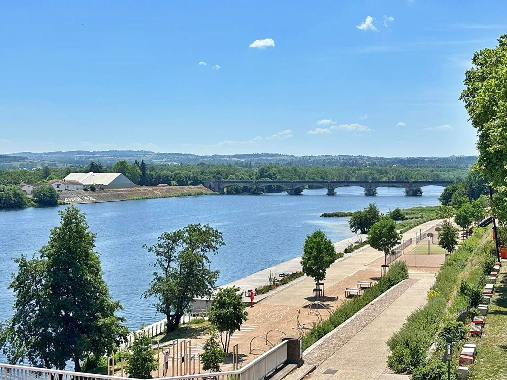 Appartement avec vue sur la Loire à Roanne