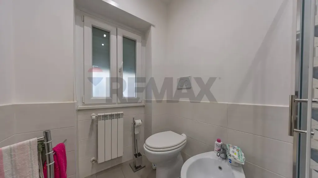 Vannitoad - Ristruttured Flat with Ascender in Appio Latino, Rome