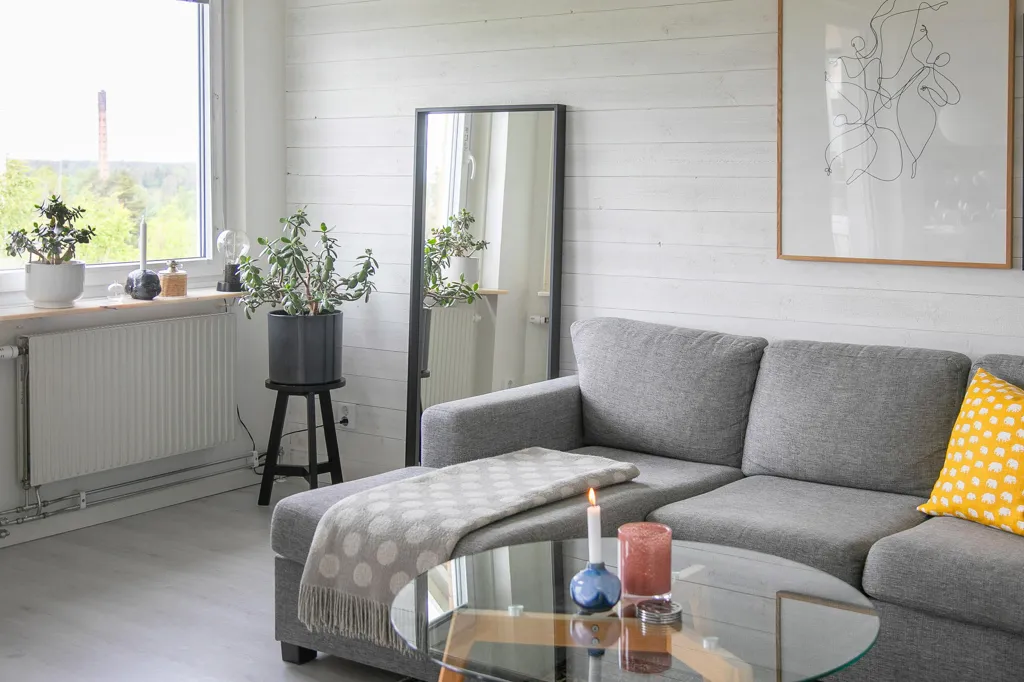 Elutuba - Apartment with South-Facing Balcony in Tyresö