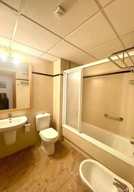 Vannitoad - Luxury Flat with Sea View in Parque Litoral, Málaga