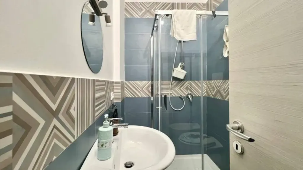 Salles de bain - Rustic Trilocale with Terrace in Palermo