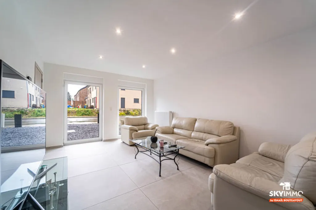 Elutuba - Fully Equipped 3-Fronted House with Garden in Seraing