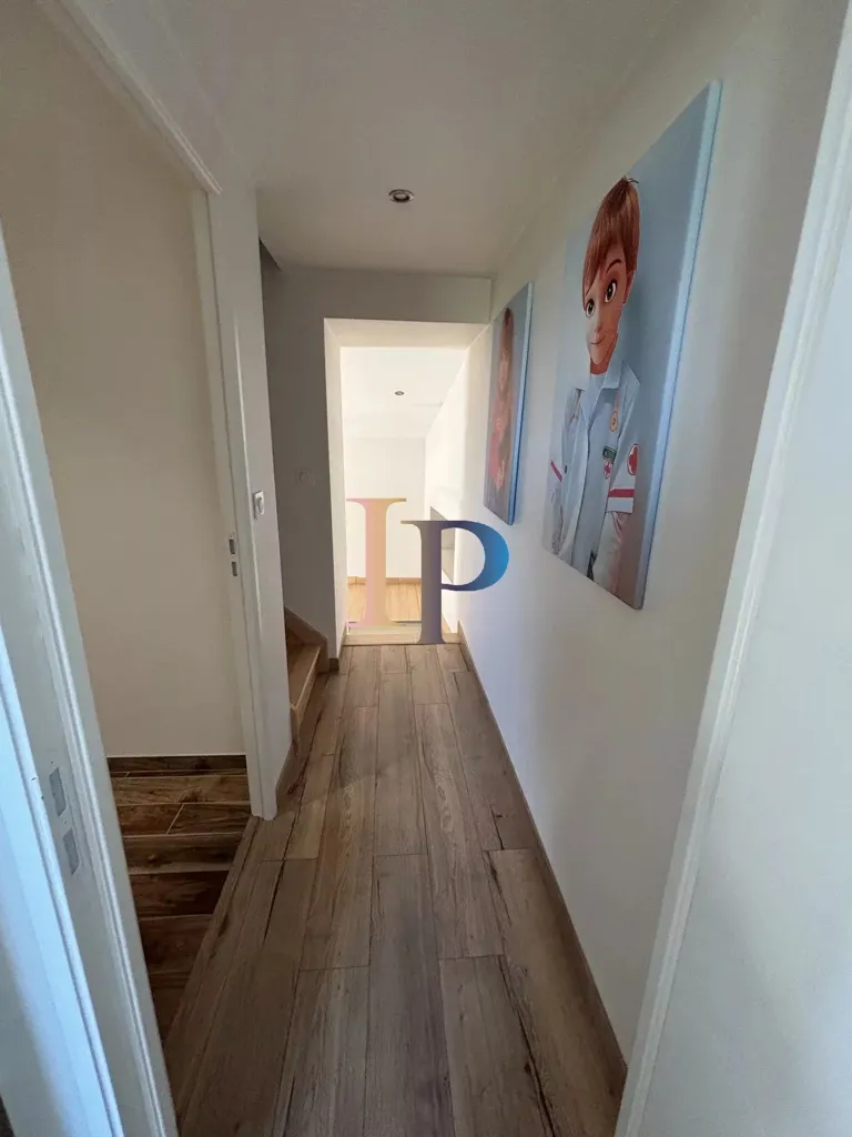 Entrée - Maison en Pierre Rénovée avec Piscine près de Charlieu