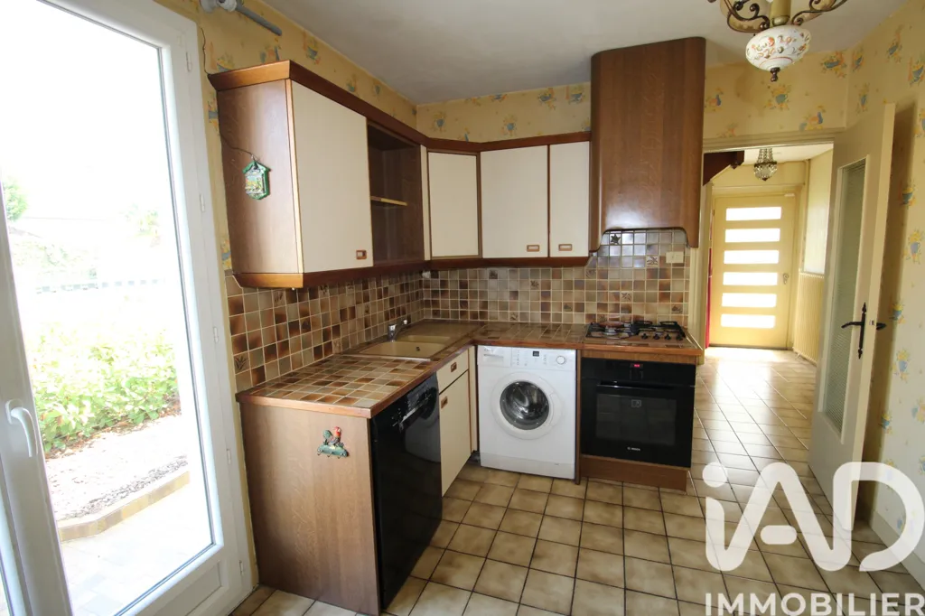Cuisine - Maison avec Jardin Arboré et Balcon à Proximité