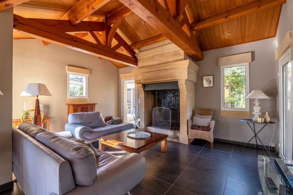 Elutuba - Exceptional House with Pool near Périgueux