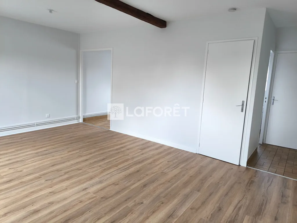 Toad - Renovated Studio with Parking in Hesdin