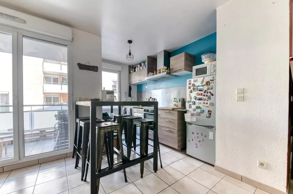 Cuisine - Appartement 3 Pièces avec Balcon à Lyon 7ème
