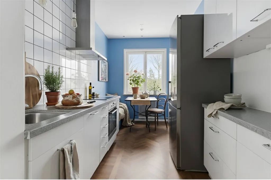 Cuisine - 2-Bedroom Apartment with Two Balconies in Bromma