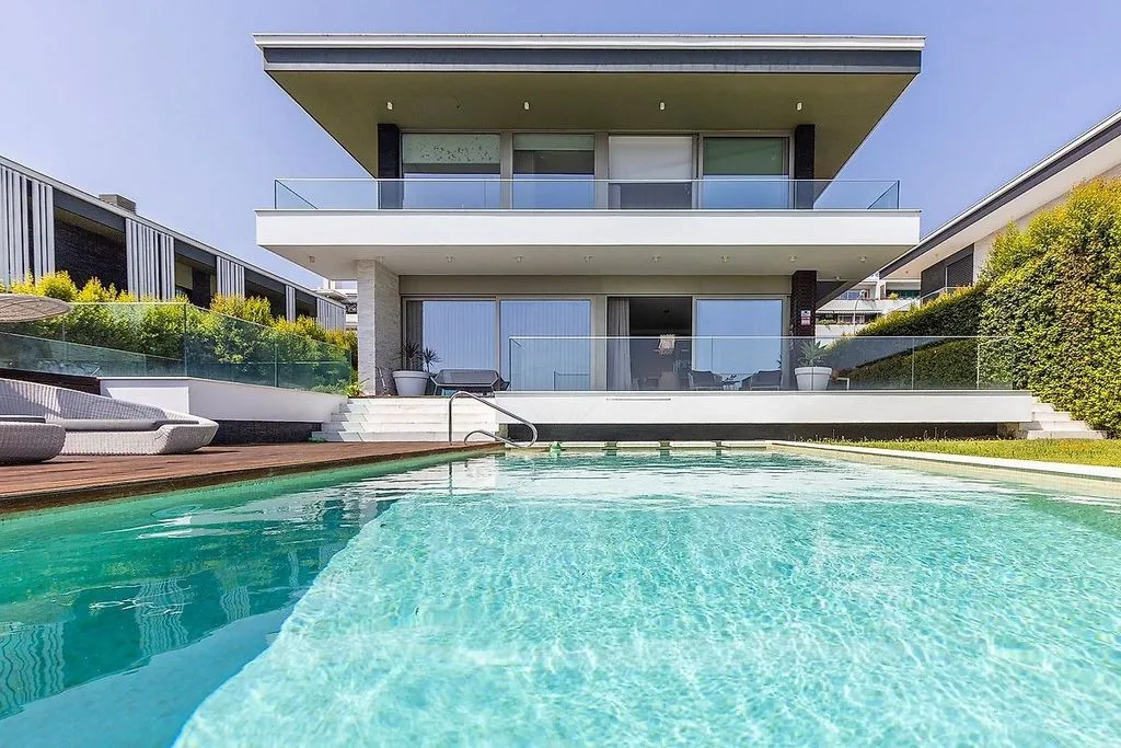 Piscine - Luxury Villa with Sea Views in Oeiras