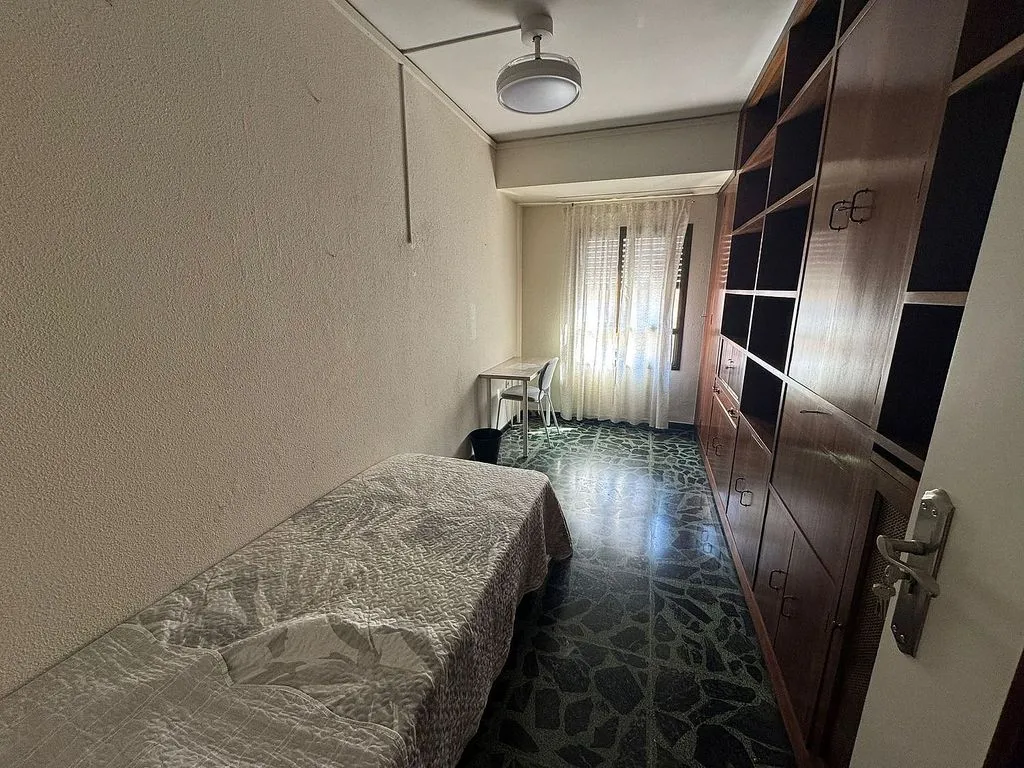 Camere da letto - Furnished Flat with Balcony in L'Amistat