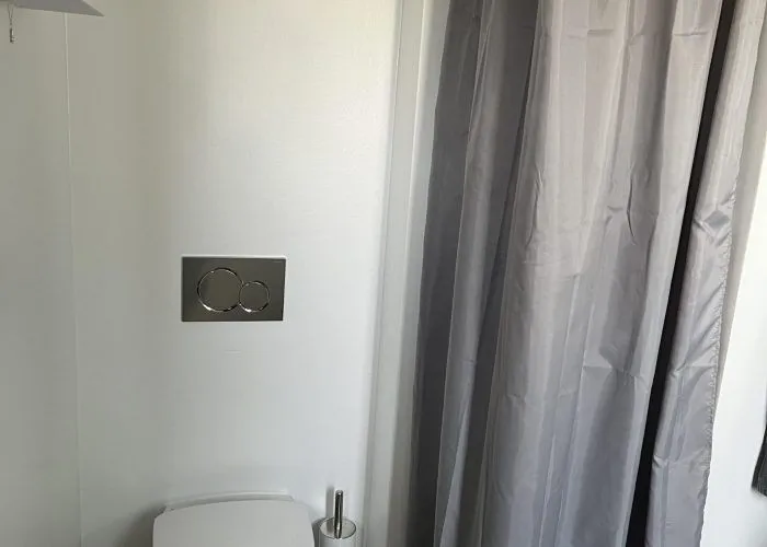 Bathrooms - 3-Bedroom Apartment with Balcony in Hasselager