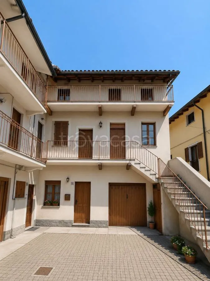 Välivaade - Restoration-Ready Townhouse in Cameri
