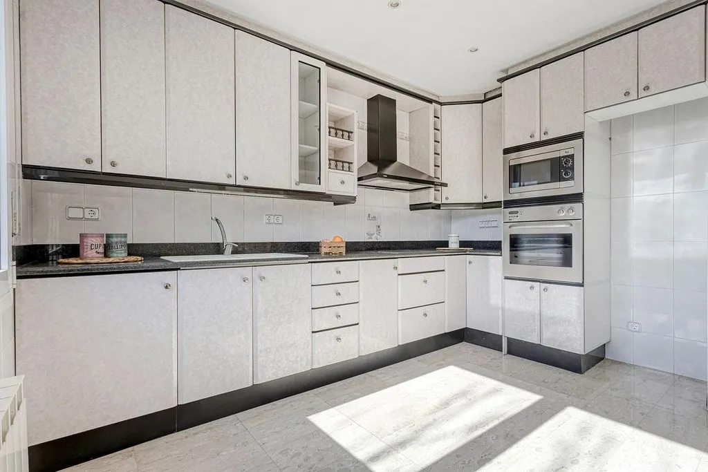 Kitchen - Luxury Detached House with Terrace in Igualada