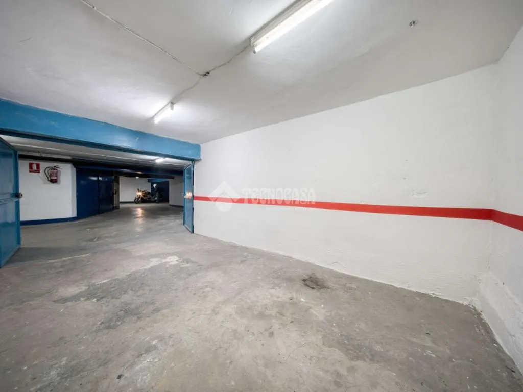 Garage - Garage Space in Parquesol - Paseo Zorrilla - Centre