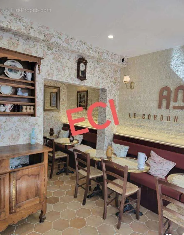 Salle à manger - Restaurant avec Extraction à Levallois-Perret