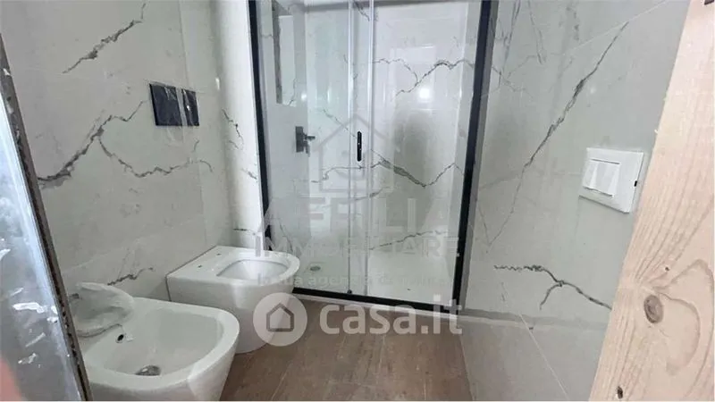 Salles de bain - T2 Flat with Independent Entry in Ancona