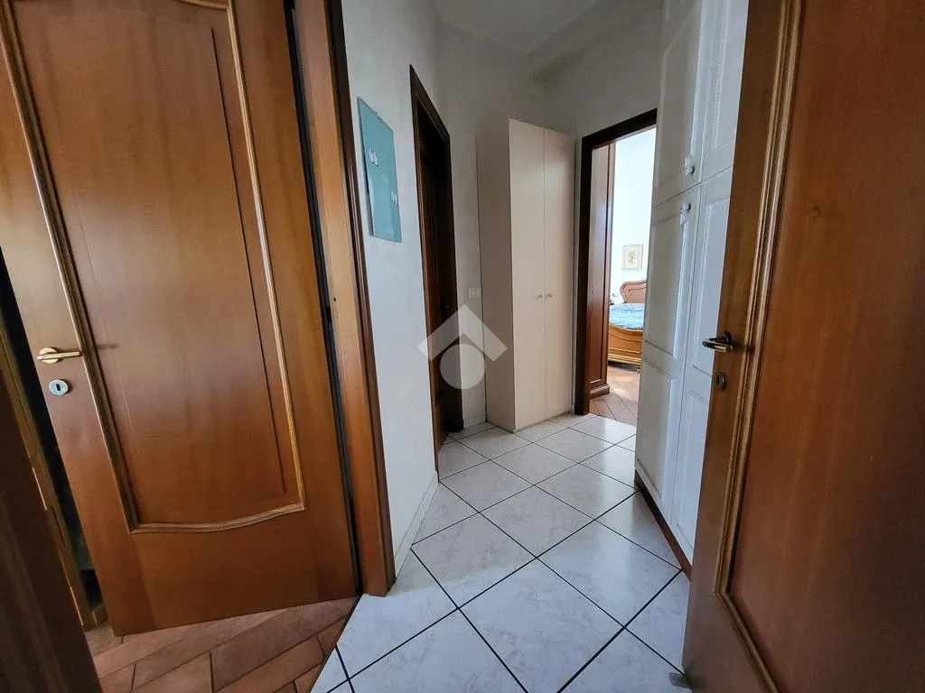 hallway_entrance