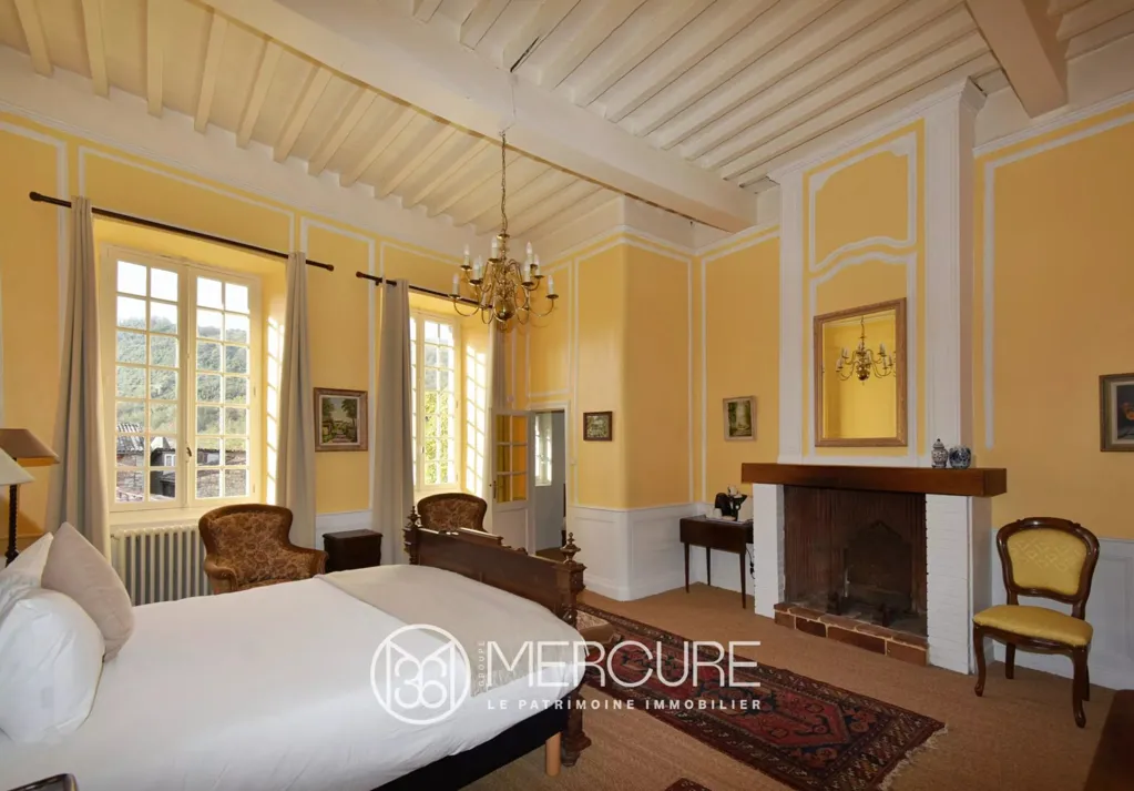 Bedrooms - Medieval Guesthouse in Historic Village