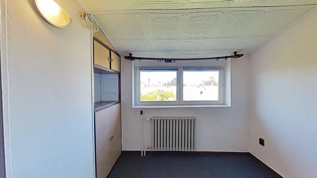 Pièces - Renovatable Apartment with Panoramic View in Veszprém