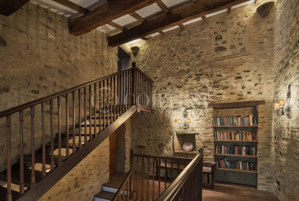 Pièces - Restored Medieval Village with Chapel in Umbertide