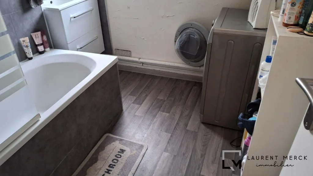 Salles de bain - Appartement lumineux avec ascenseur à Saint-Omer
