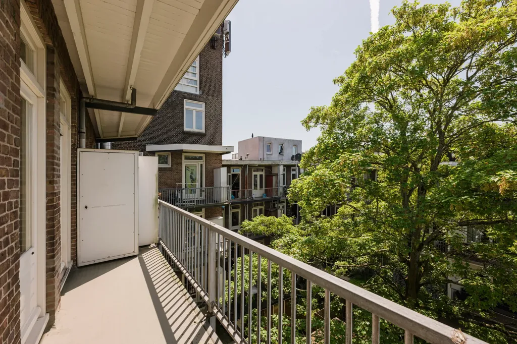Balcon - Apartment with Balcony and Terrace in Amsterdam