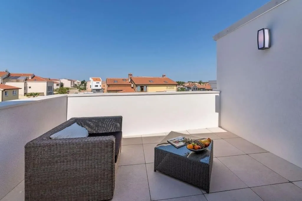 Rõdu - Designer Villa with Sea View in Vrsar