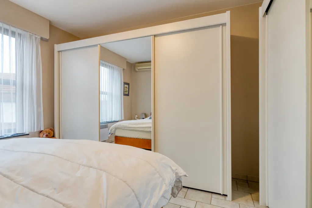 Chambres - Appartement avec Terrasse et Garage à Schoten