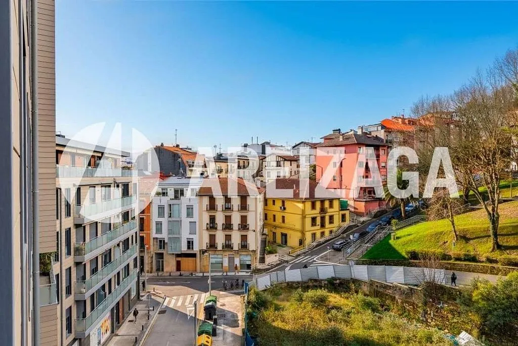 Aerial - Modern Flat with South Orientation in San Sebastián