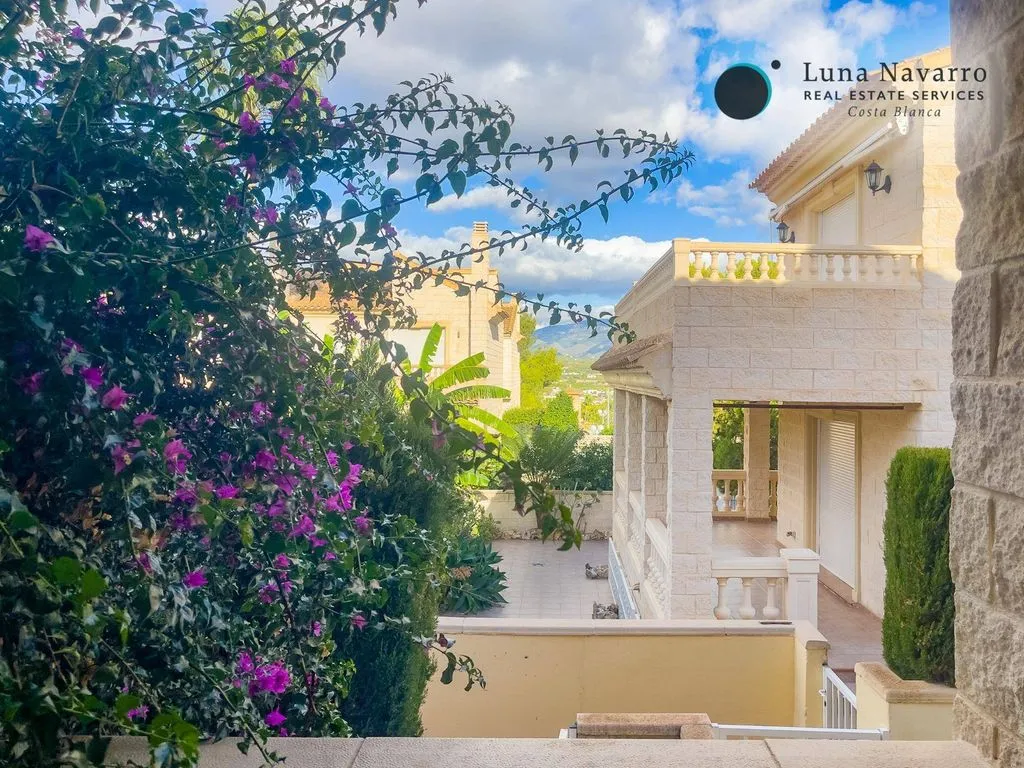 Terrace - Luxury House with Sea View in El Albir