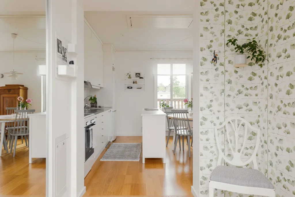 Salle à manger - Two-Bedroom Flat with Balcony in Östra Lugnet