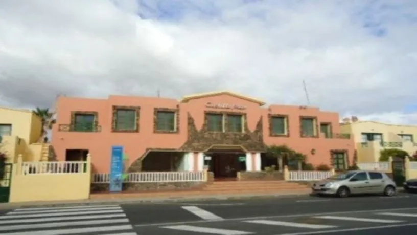 Extérieur - Commercial Space with Street Access in Antigua