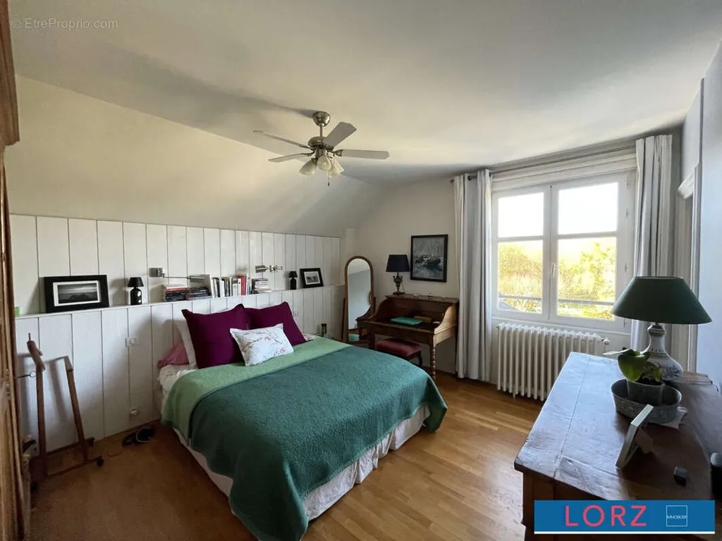 Chambres - Maison Familiale avec Piscine à Bourges