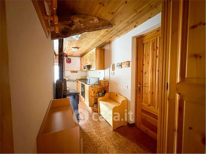 Entrée - Mountain View Apartment with Private Garage in Campodolcino