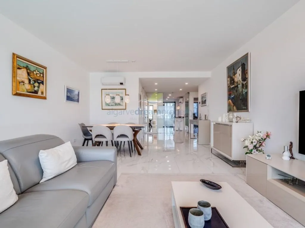Elutuba - 2-Bedroom Flat with Pool in Albufeira