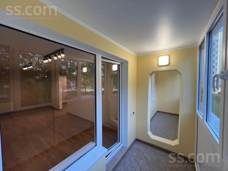Esik - Flat with Modern Amenities in Pļavnieki, Riga