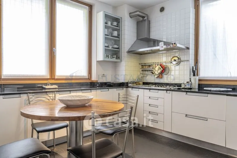 Cucina - Villa indipendente con piscina nel residence a Brembate di Sopra