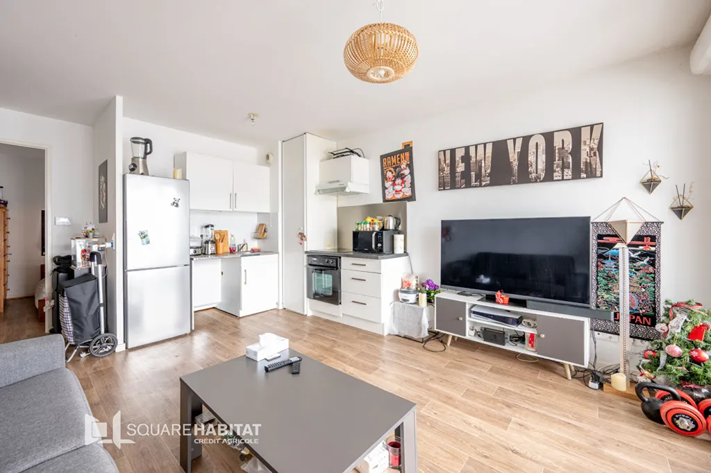 Elutuba - 2-Bed Apartment with Balcony in Lormont